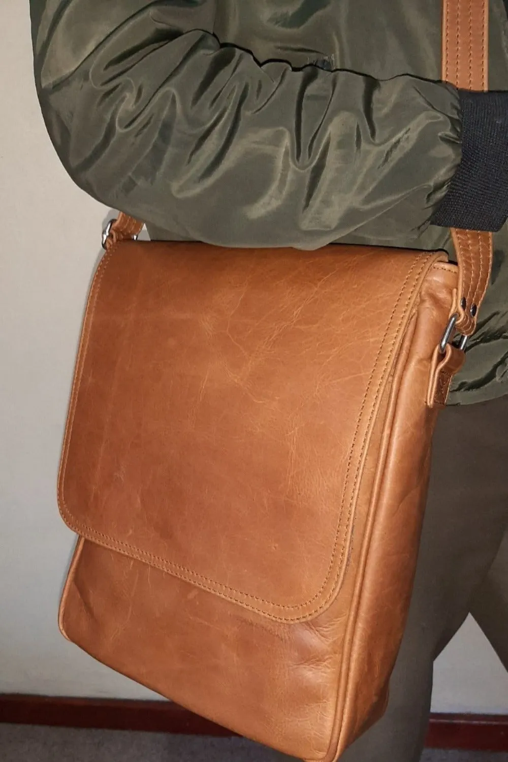 A4 leather Messenger bags