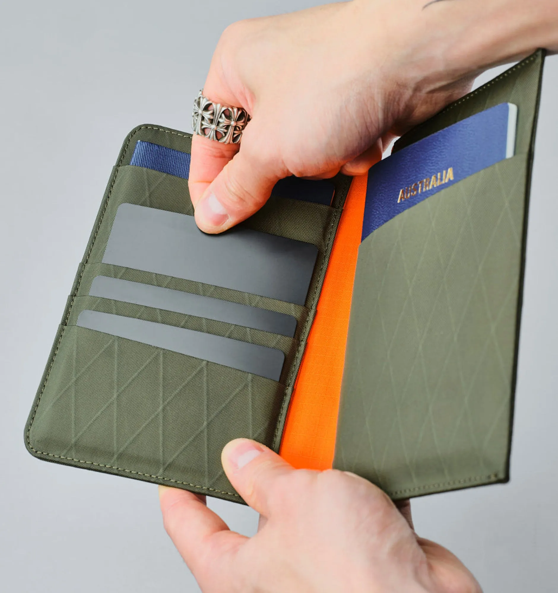 Alpaka ARK Bifold Passport Wallet