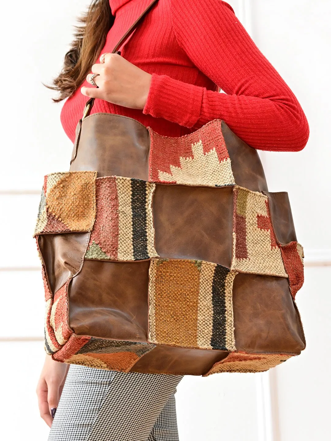 BEHOOVE - KILIM & LEATHER PATCHWORK HAND BAG