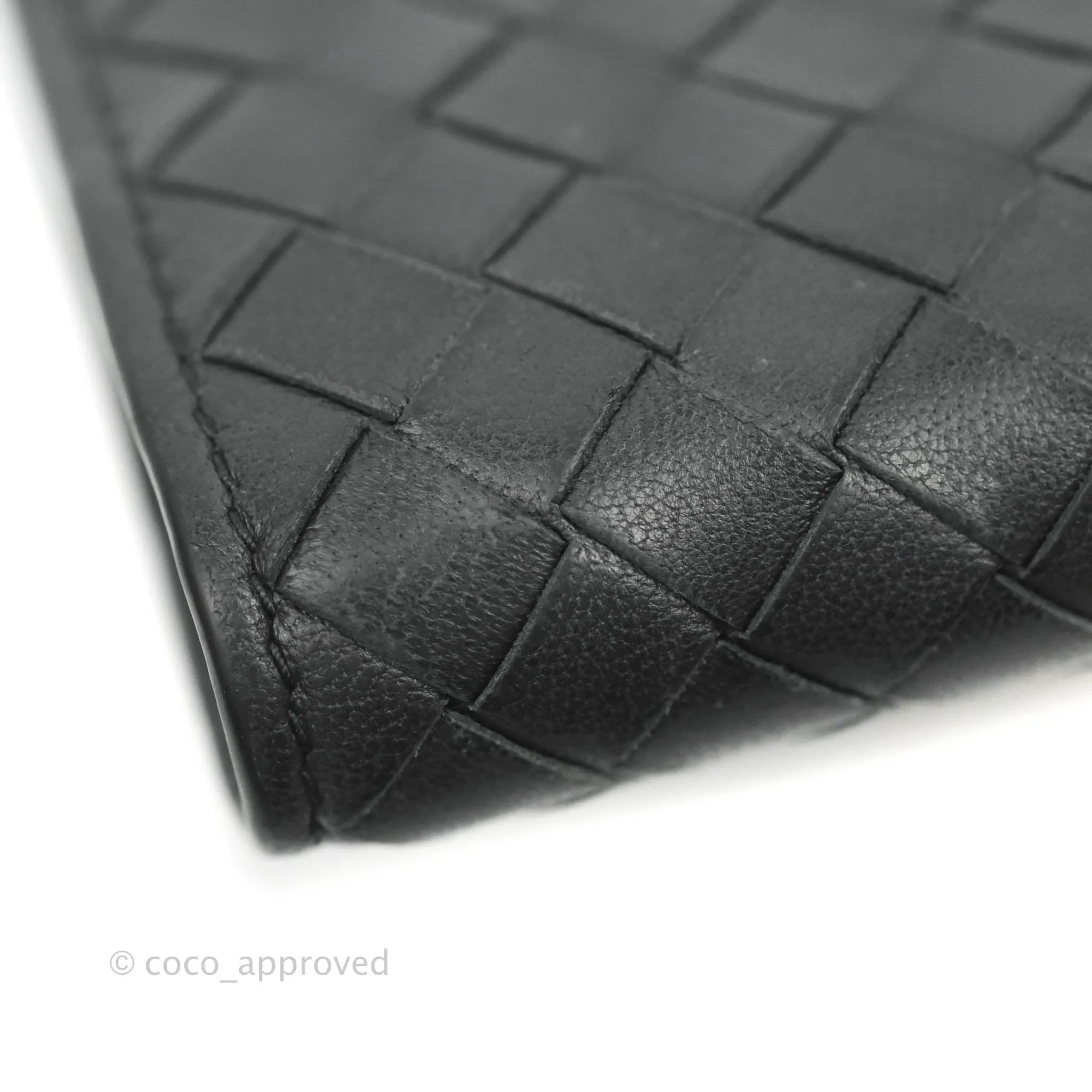 Bottega Veneta Bifold In Black Intrecciato Leather Wallet