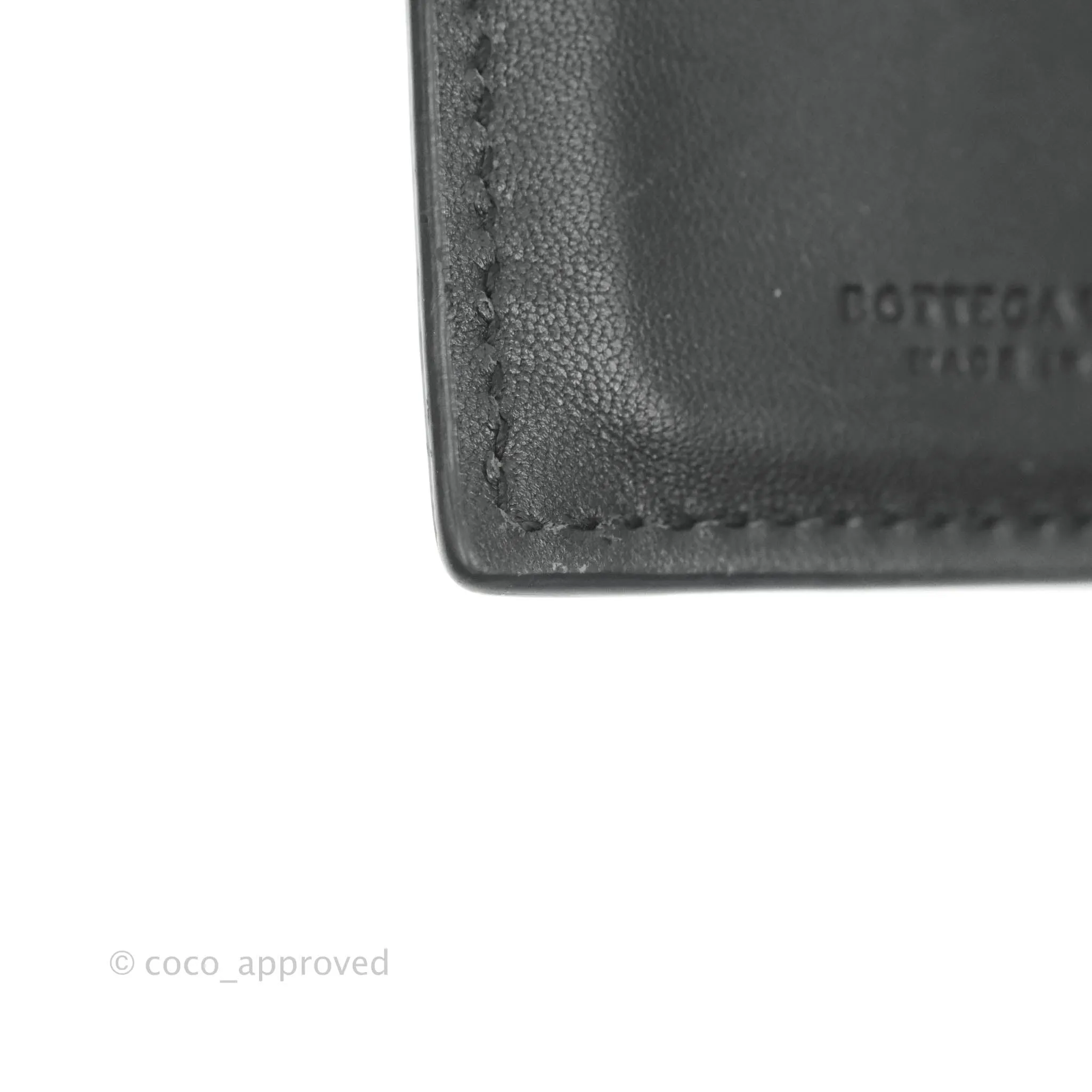 Bottega Veneta Bifold In Black Intrecciato Leather Wallet