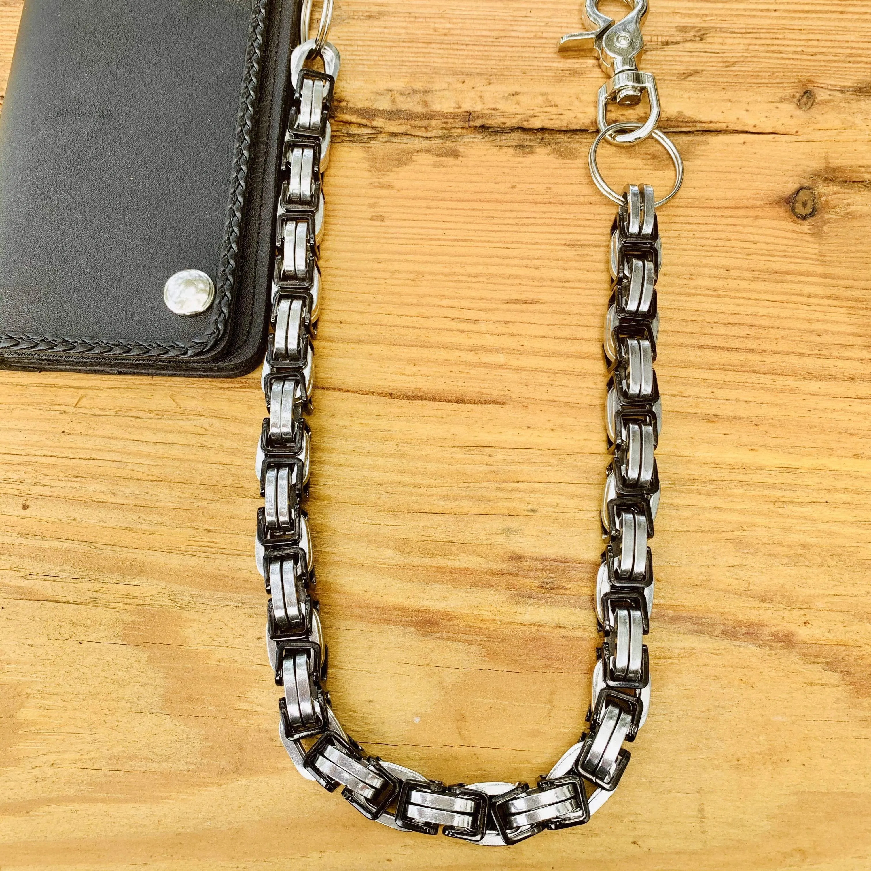 Daytona - Silver & Black - Wallet Chain Road King - 3/4 inch wide