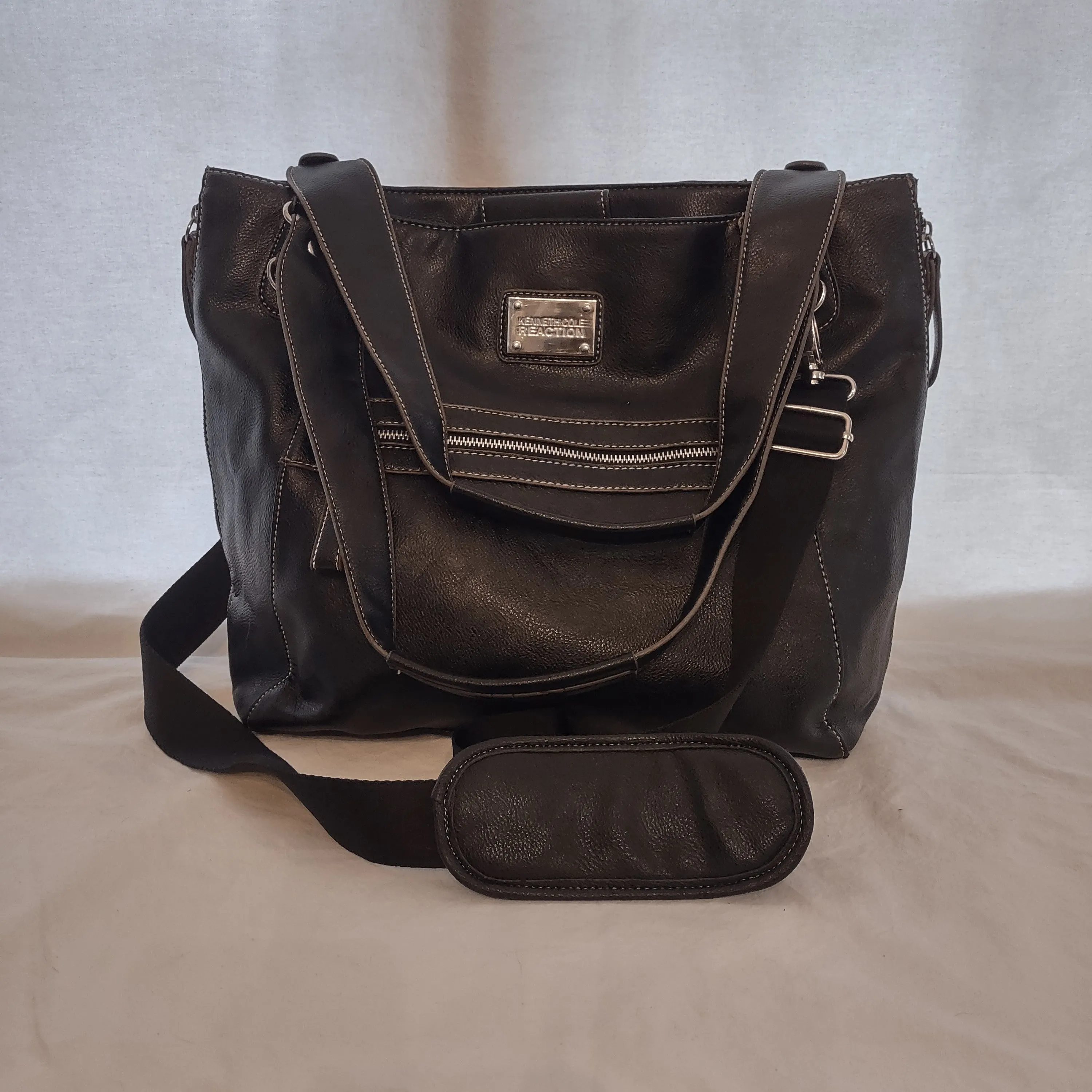 Kenneth Cole Messenger Bag Black Shoulder Crossbody