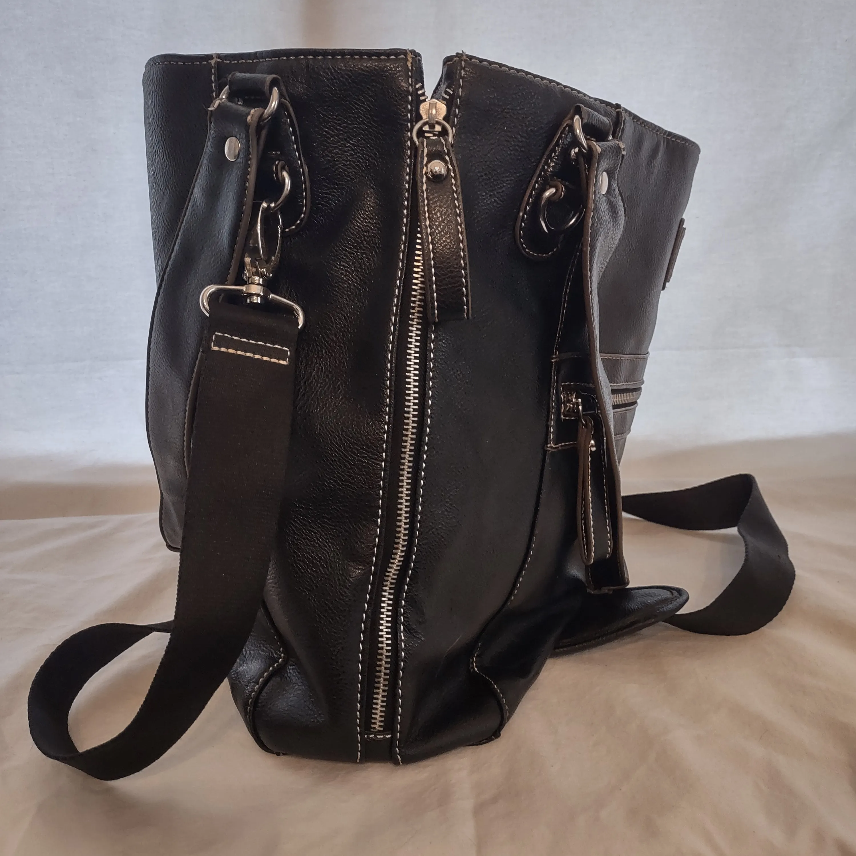 Kenneth Cole Messenger Bag Black Shoulder Crossbody