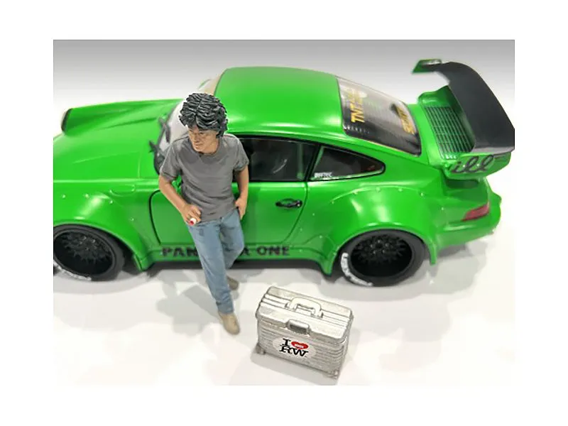 "RWB Legend Akira Nakai" Nakai-San Figure 2 with Briefcase for 1/18 Scale Models by American Diorama