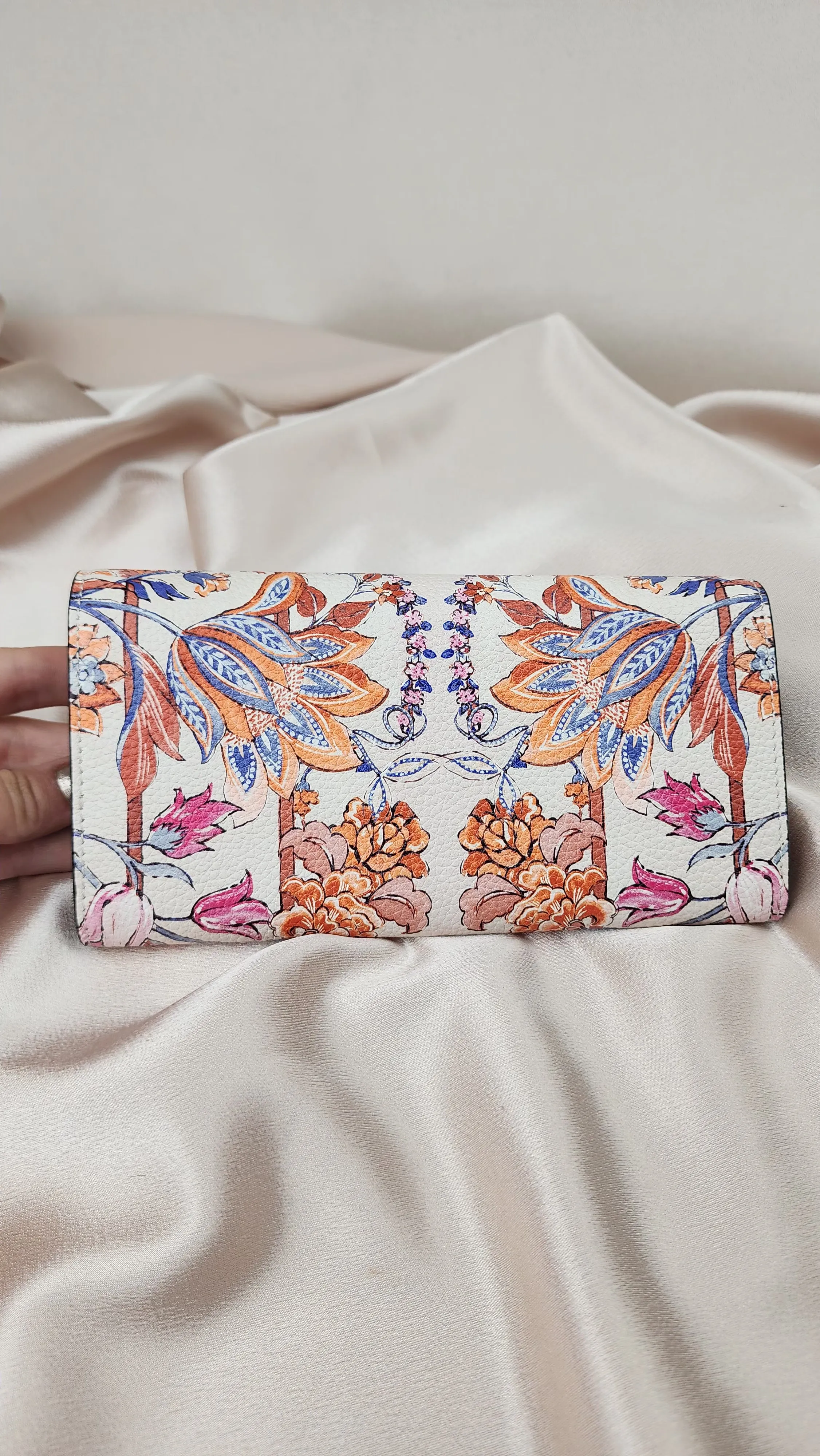 Salvatore Ferragamo Flower Long Wallet - 0632