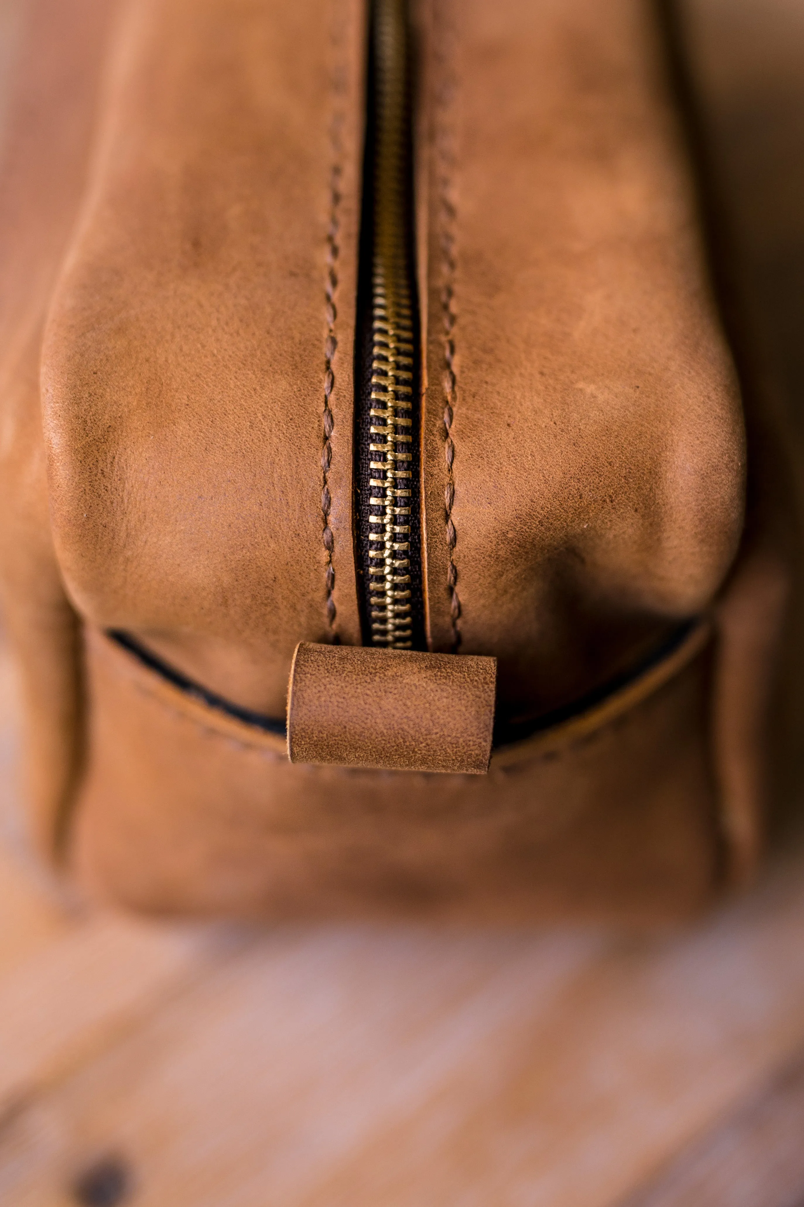 Unisex Genuine Leather Toiletry Bag Tan Edition.